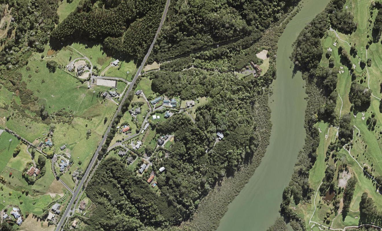 221 Paremoremo Road, Lucas Heights, Auckland - Carousel 1
