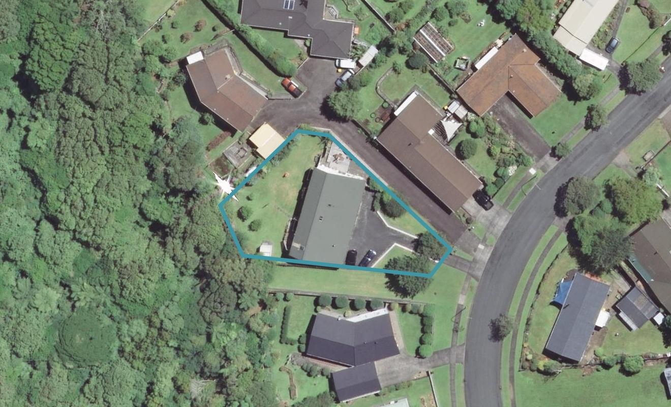 12 Hickford Place, Okato, Okato - Carousel 1