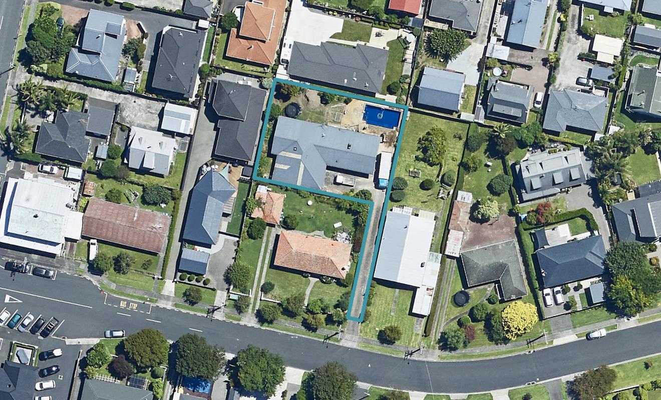 85 Milton Road, Otumoetai, Tauranga - Carousel 1