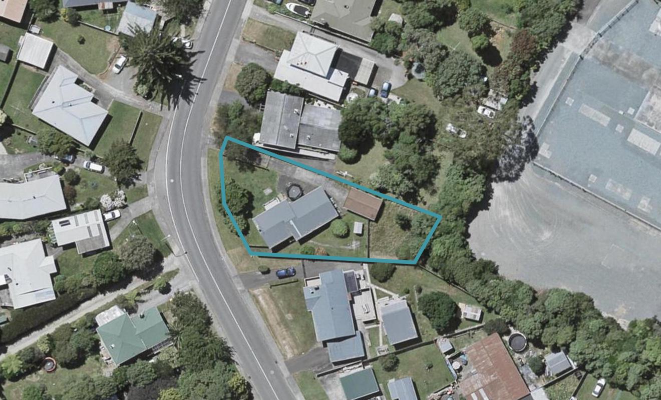 133 Ruapehu Street, Paraparaumu - Carousel 1