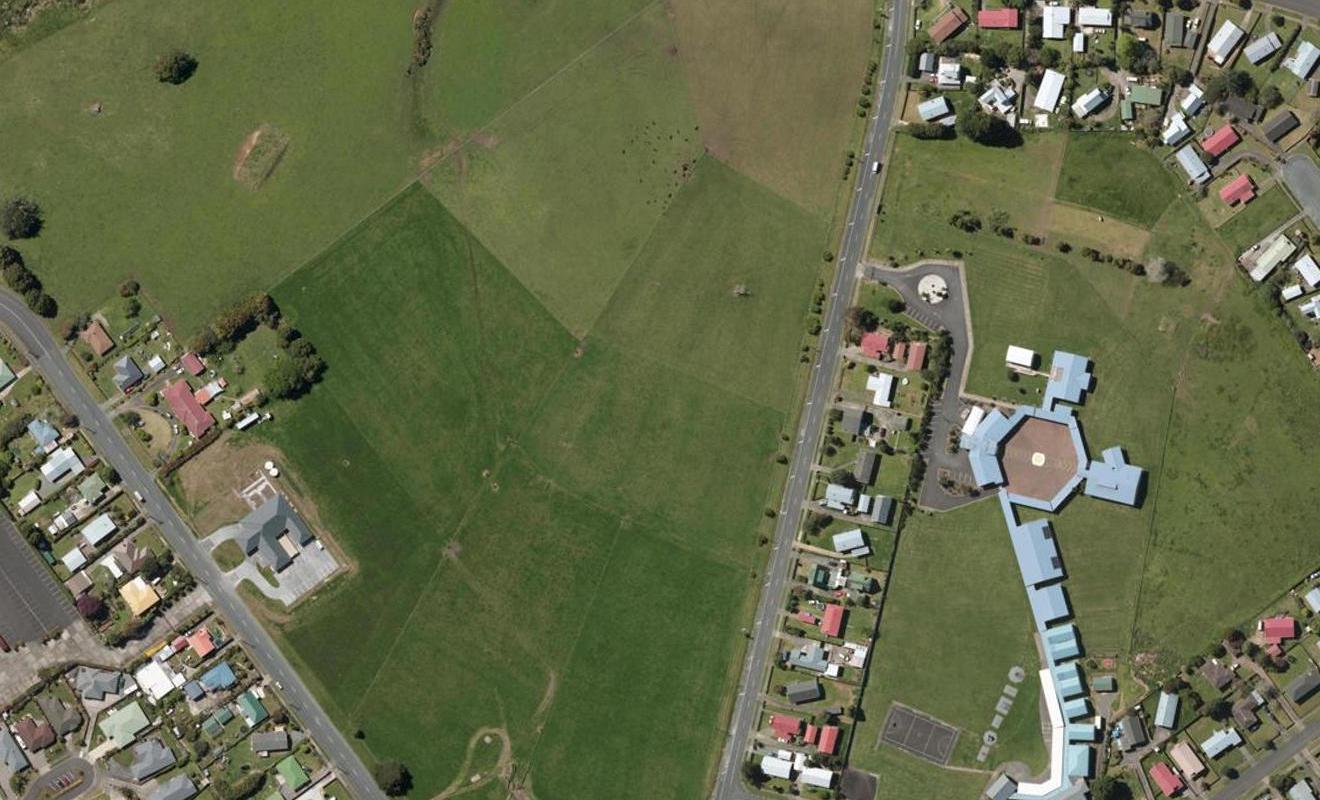 8 Parera Crescent, Tikipunga, Whangarei - Carousel 1