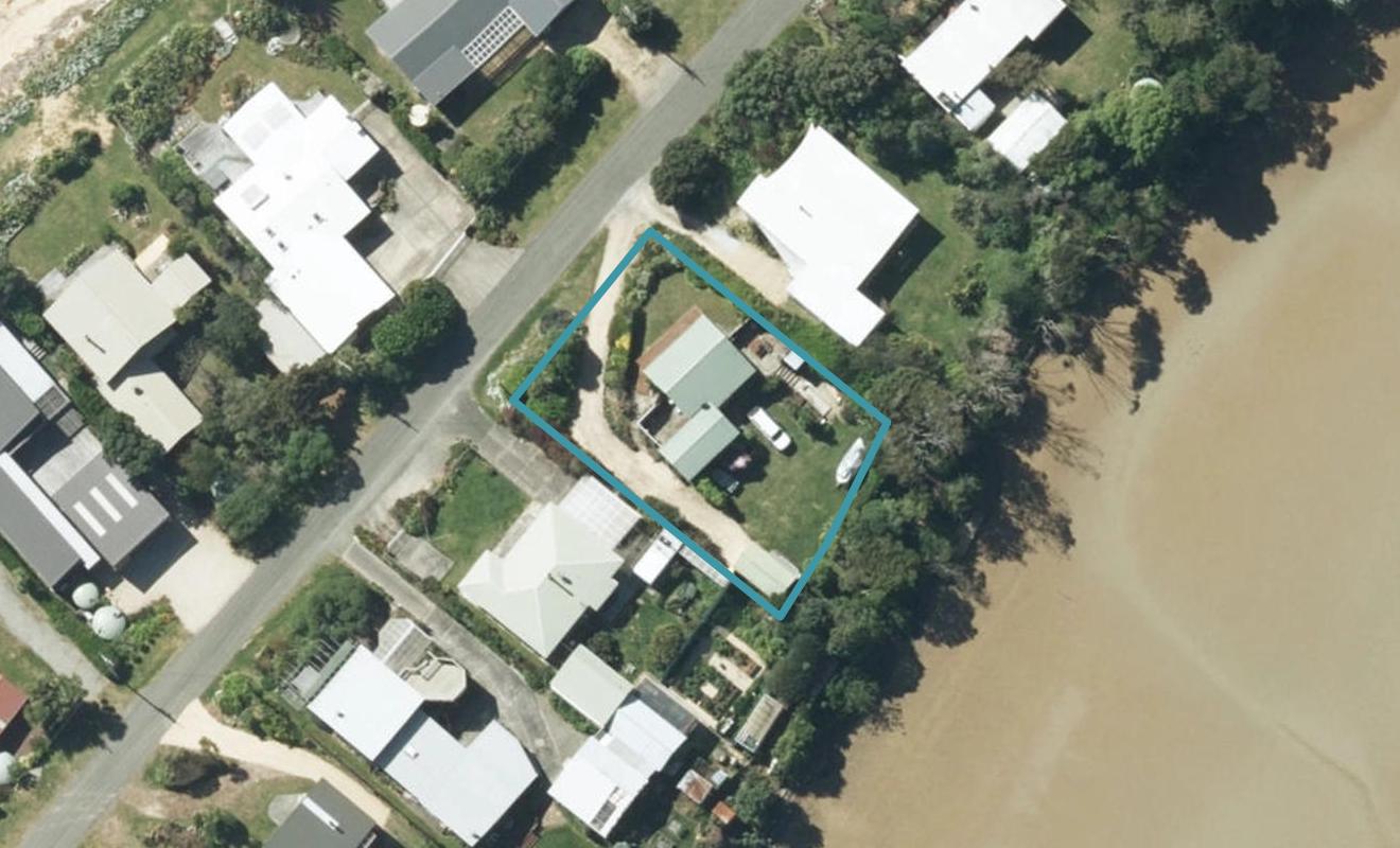 19 Peninsula Road, Tata Beach - Carousel 1
