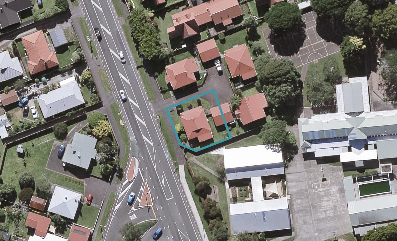 235 Coronation Avenue, Welbourn, New Plymouth - Carousel 1