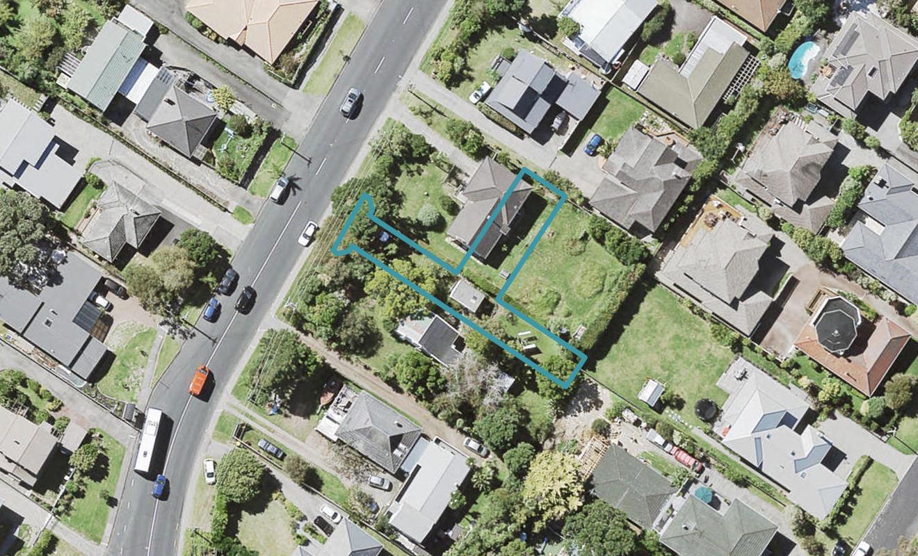 8 The Bays Rise, Murrays Bay, Auckland - Carousel 1