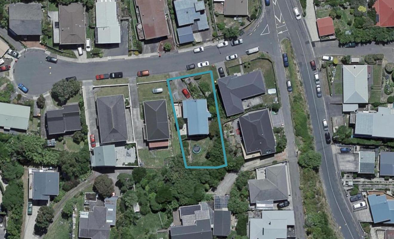 3 Twomey Grove, Houghton Bay, Wellington - Carousel 1