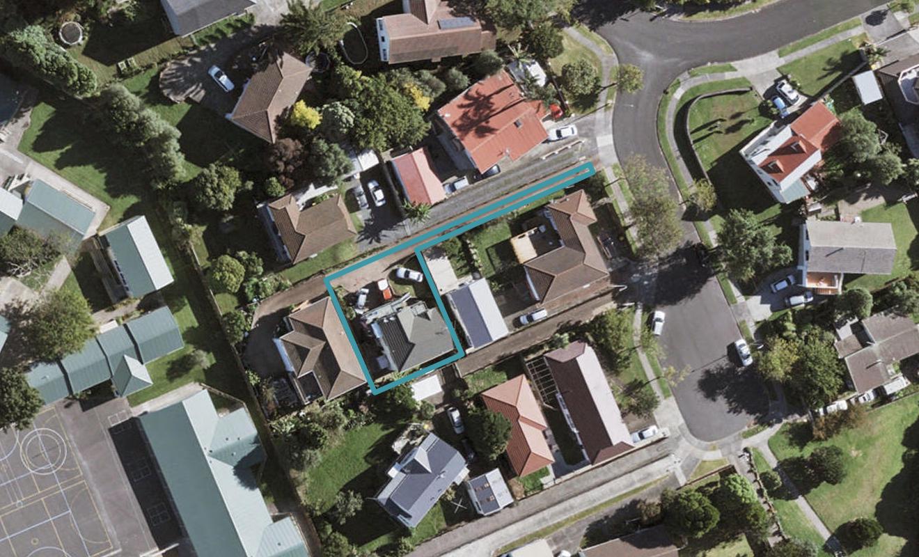 5A Correa Court, Goodwood Heights, Auckland - Carousel 1