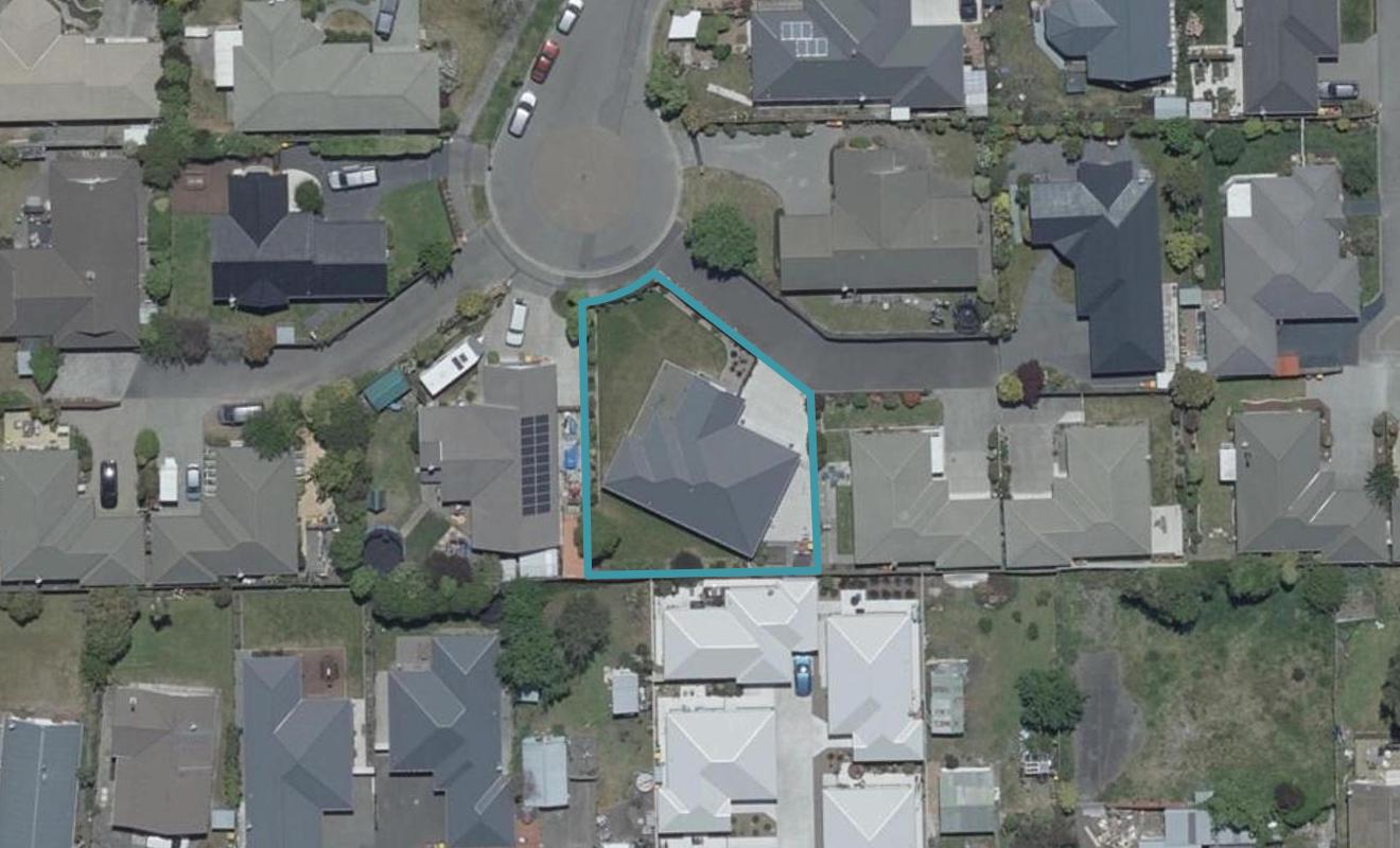 9 Ronald George Place, Parklands, Christchurch - Carousel 1