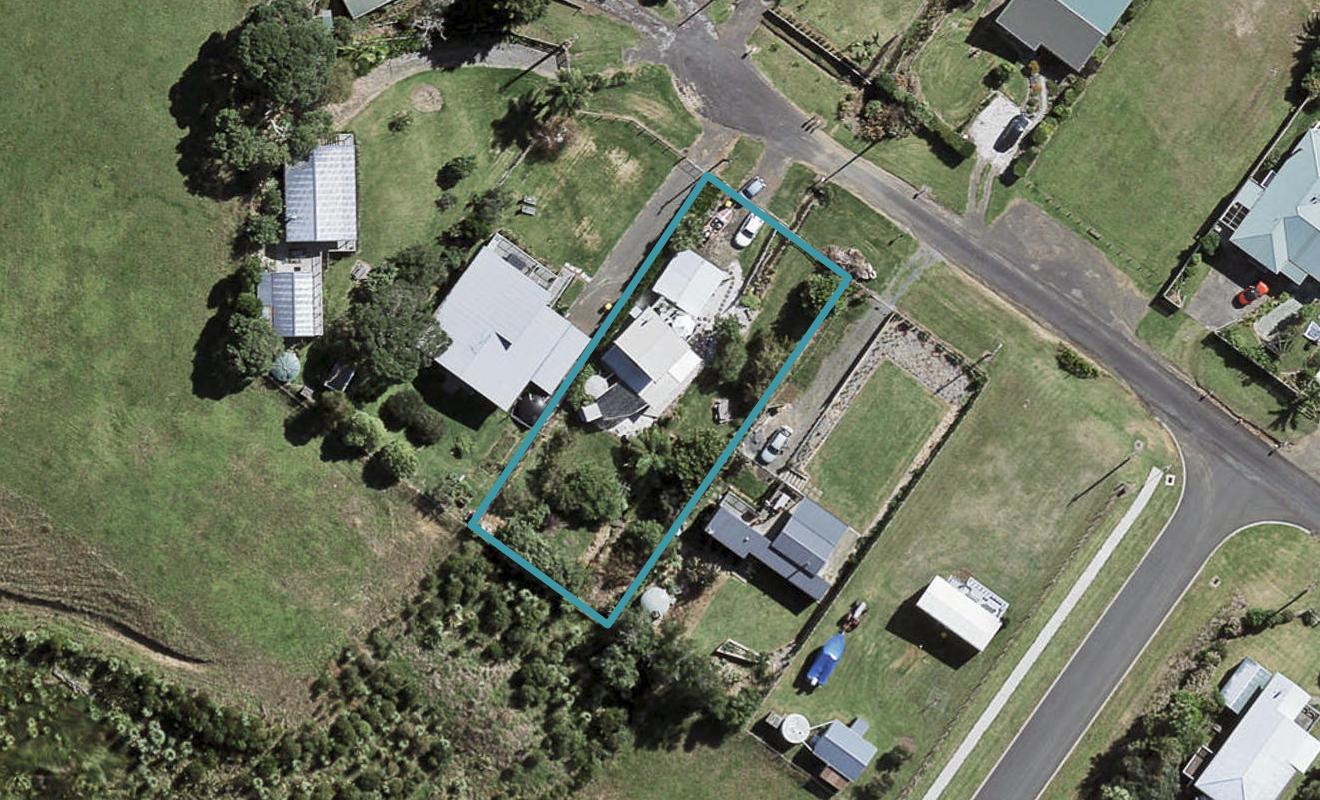 35 Sergeant Road, Waiuku - Carousel 1