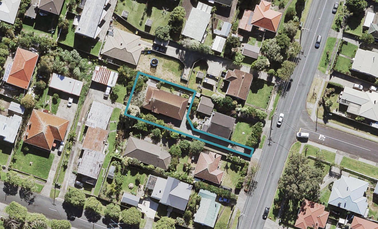 77A Astley Avenue, New Lynn, Auckland - Carousel 1