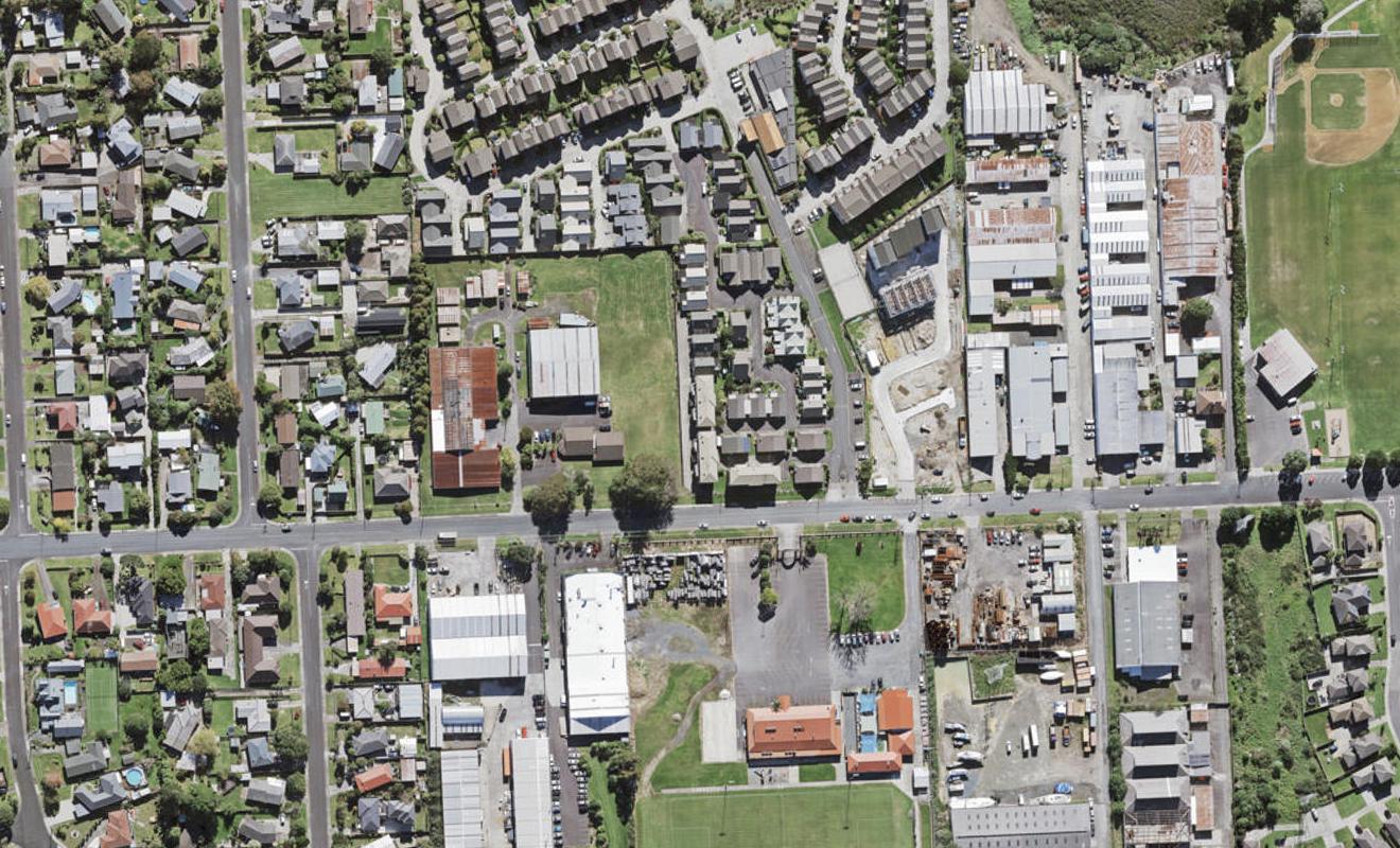 172/172 Mcleod Road, Te Atatu South, Auckland - Carousel 1