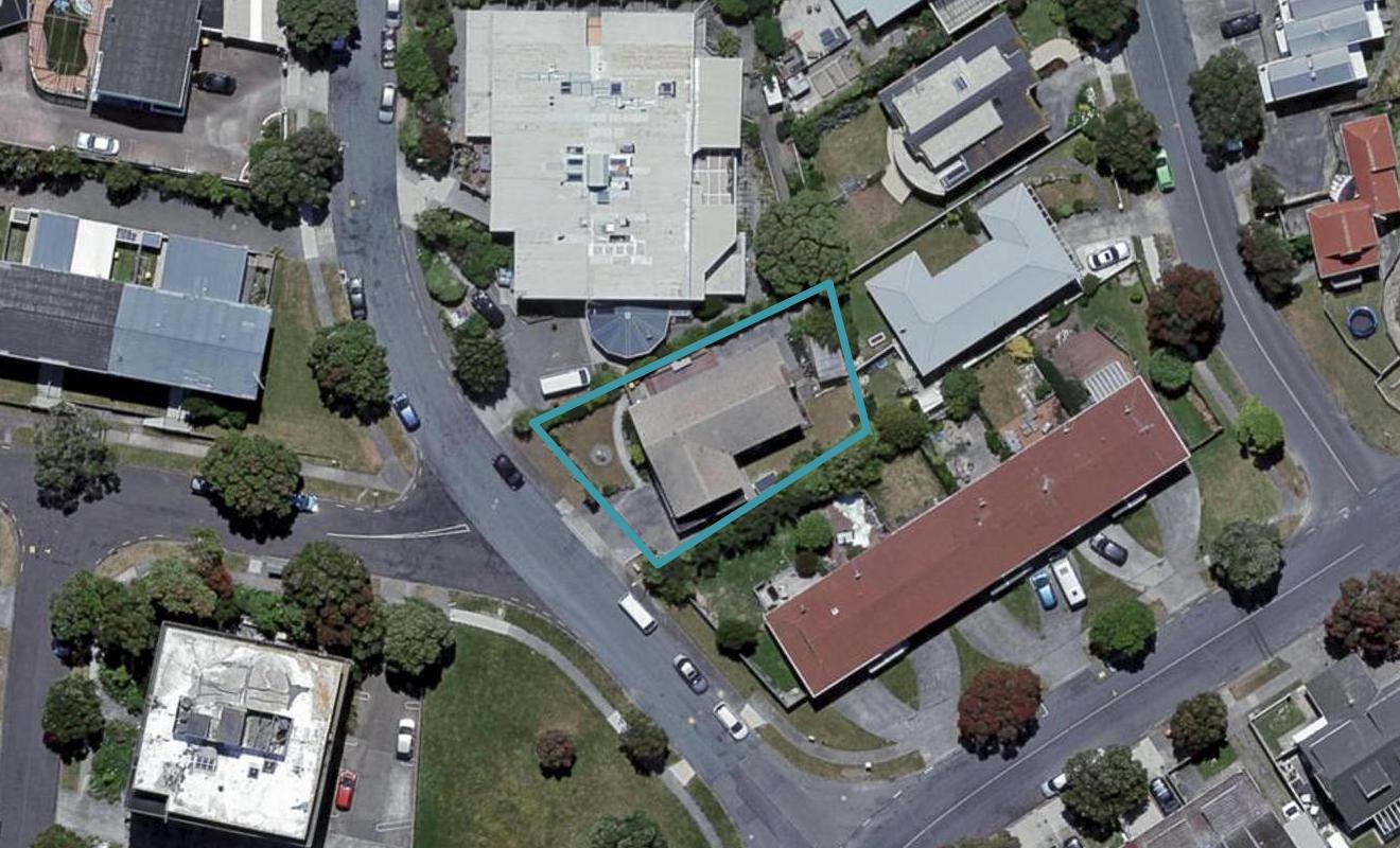 4 Rangitane Street, Maupuia, Wellington - Carousel 1