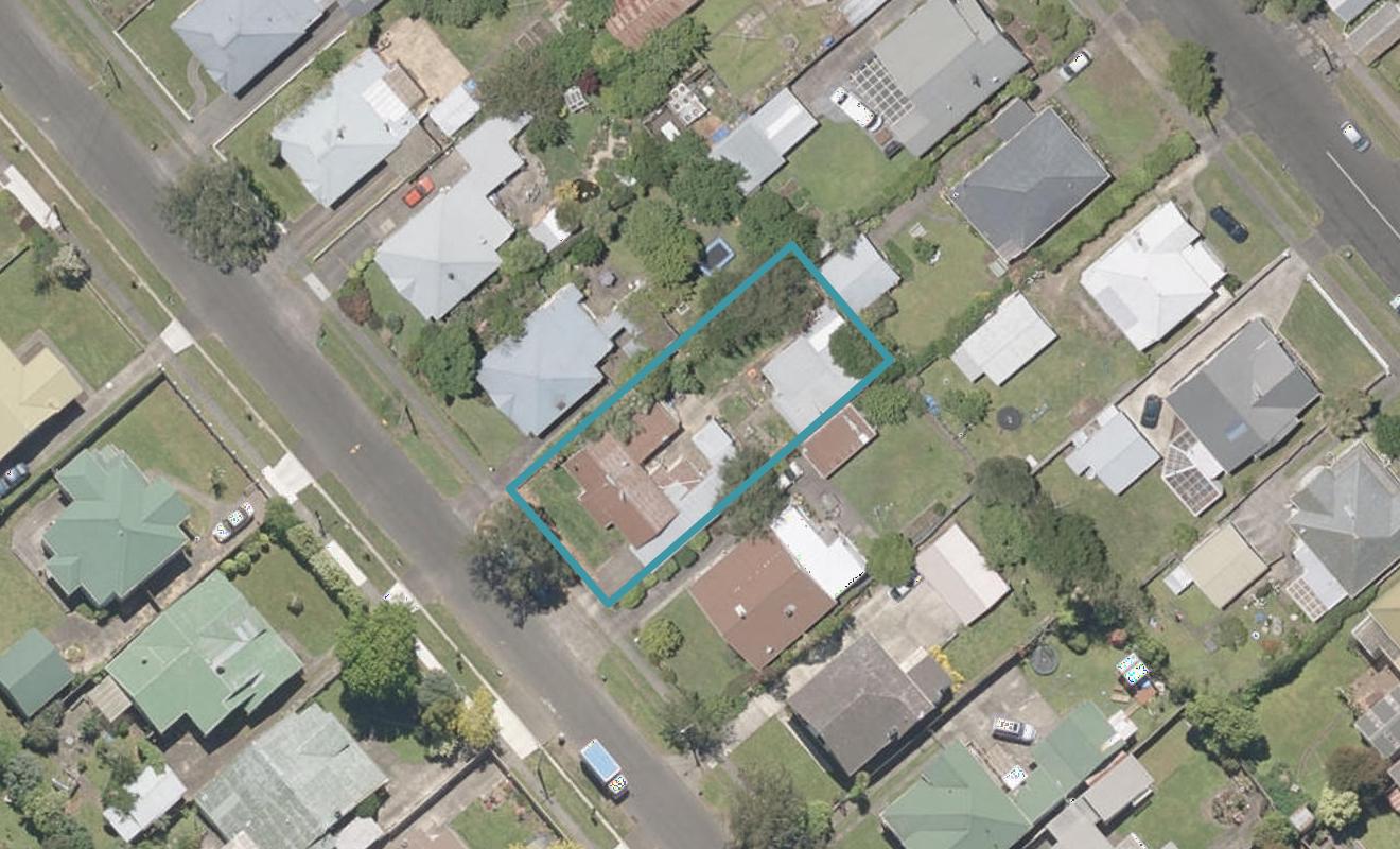 57 Young Street, Whanganui East, Whanganui - Carousel 1