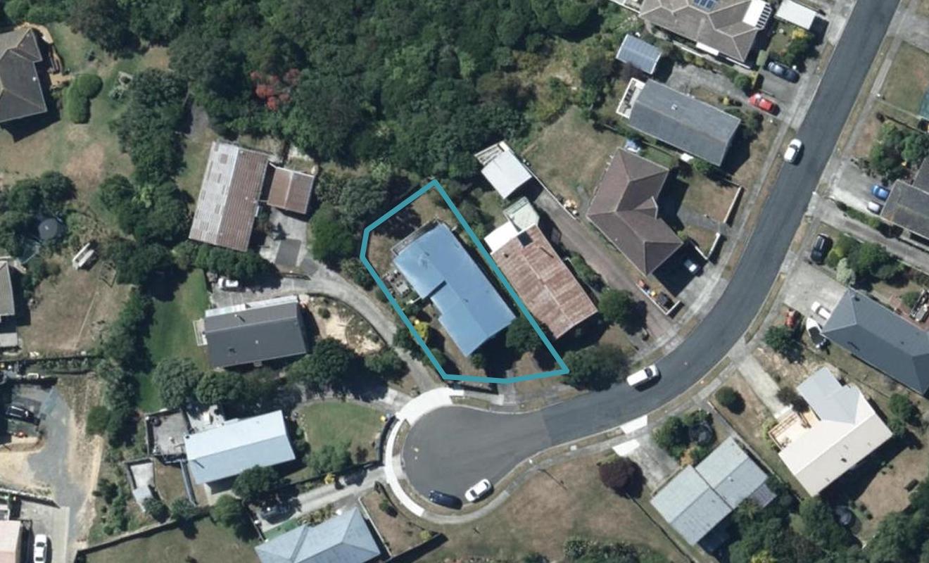 14 De Castro Place, Titahi Bay, Porirua - Carousel 1