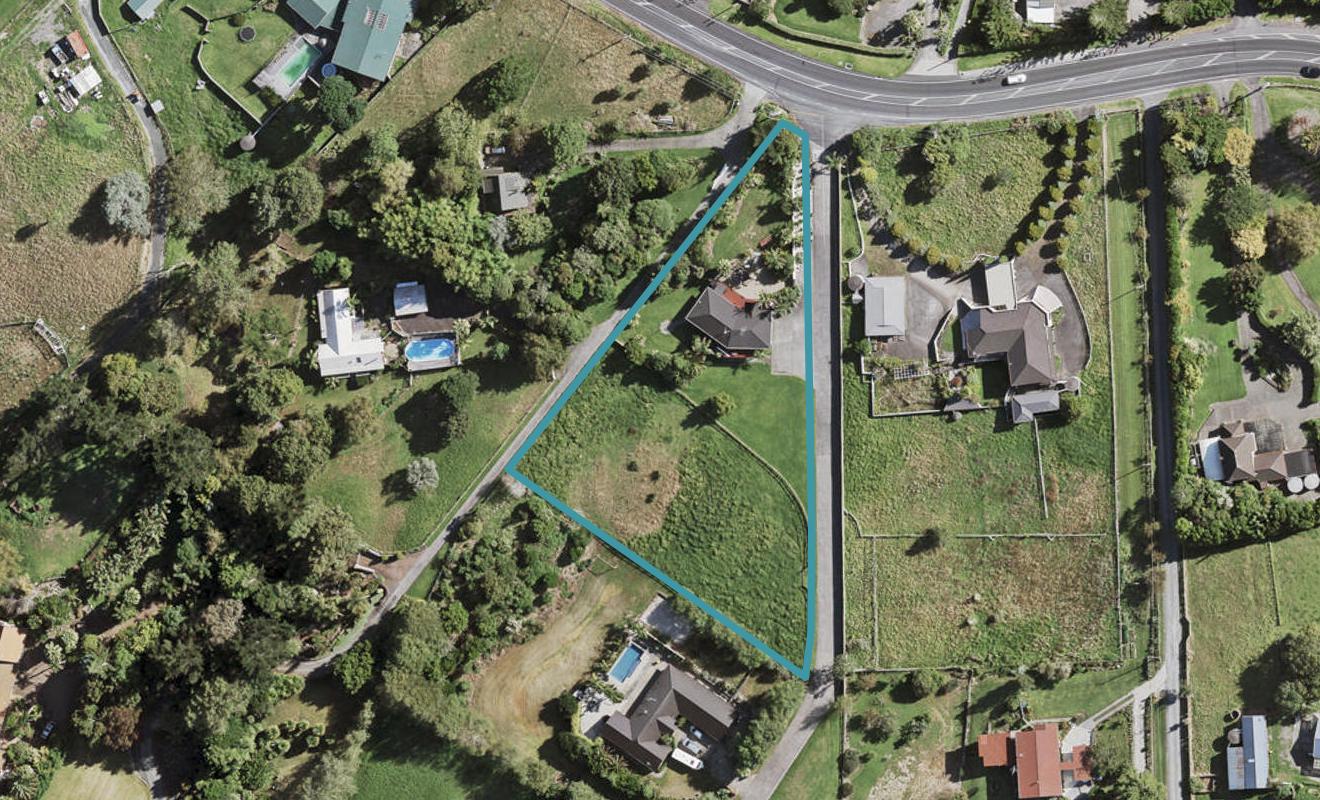 329 Redoubt Road, Totara Park, Auckland - Carousel 1