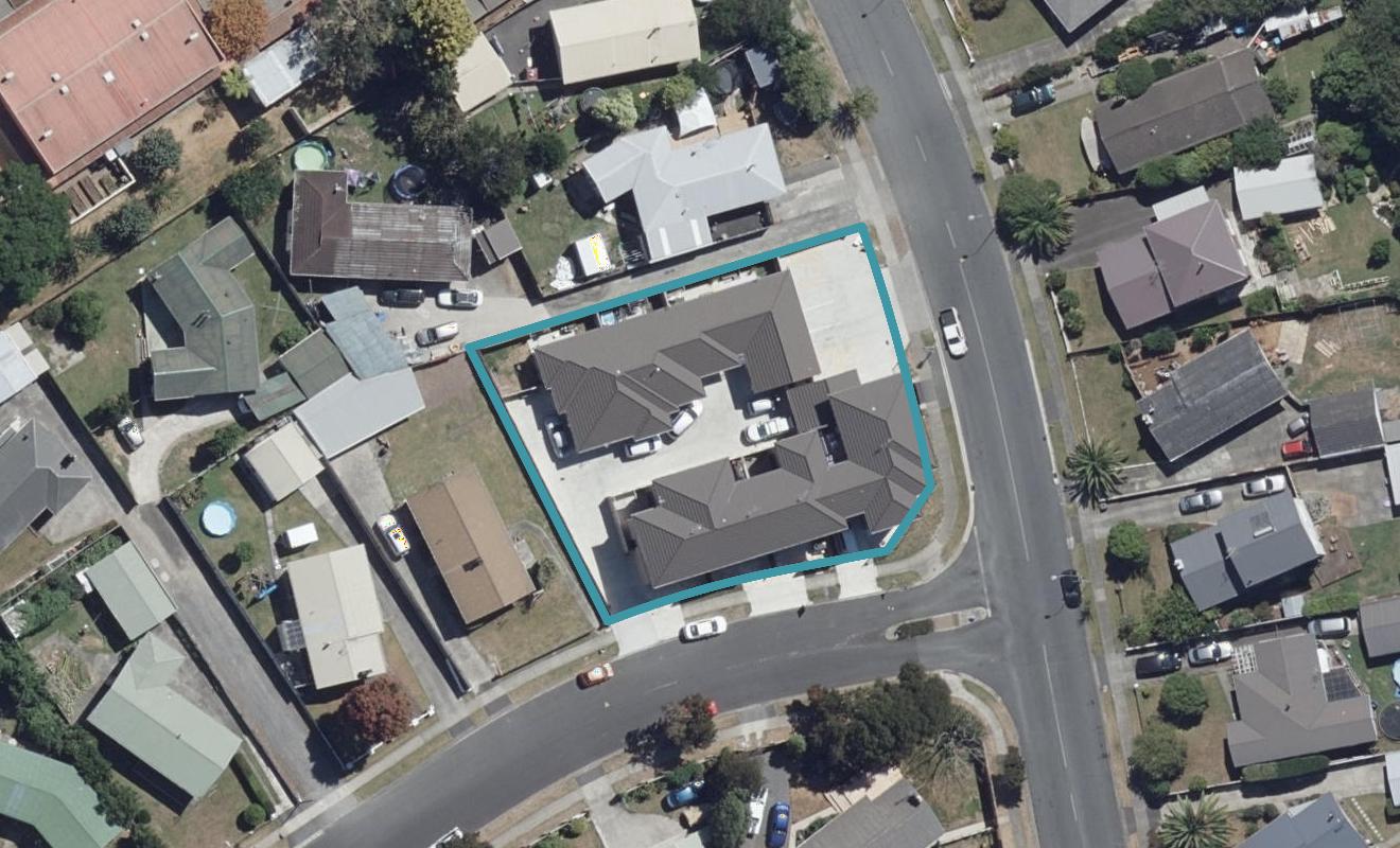 1/2 Rosalind Street, Deanwell, Hamilton - Carousel 1