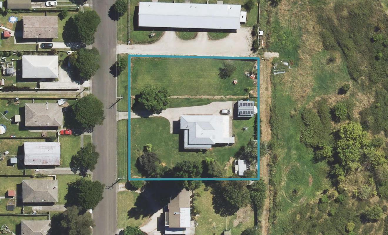 15 Lyell Road, Outer Kaiti, Gisborne - Carousel 1