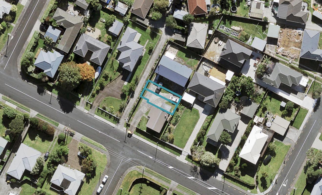 5/57 Taikata Road, Te Atatu Peninsula, Auckland - Carousel 1