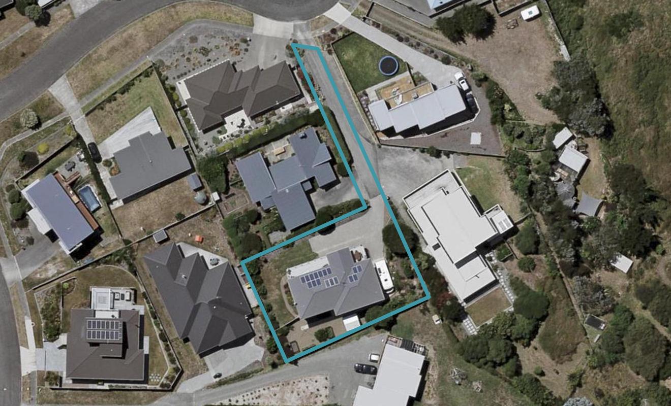150 Field Way, Waikanae Beach, Waikanae - Carousel 1