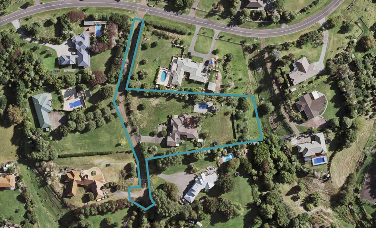77 Polo Prince Drive, Manurewa - Carousel 1