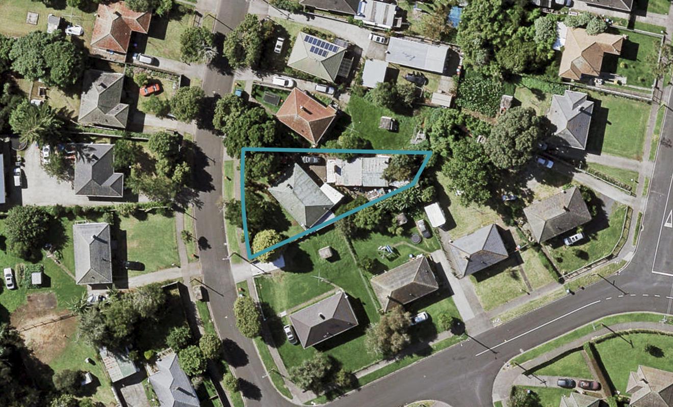 54 Kawiti Avenue, Point England, Auckland - Carousel 1