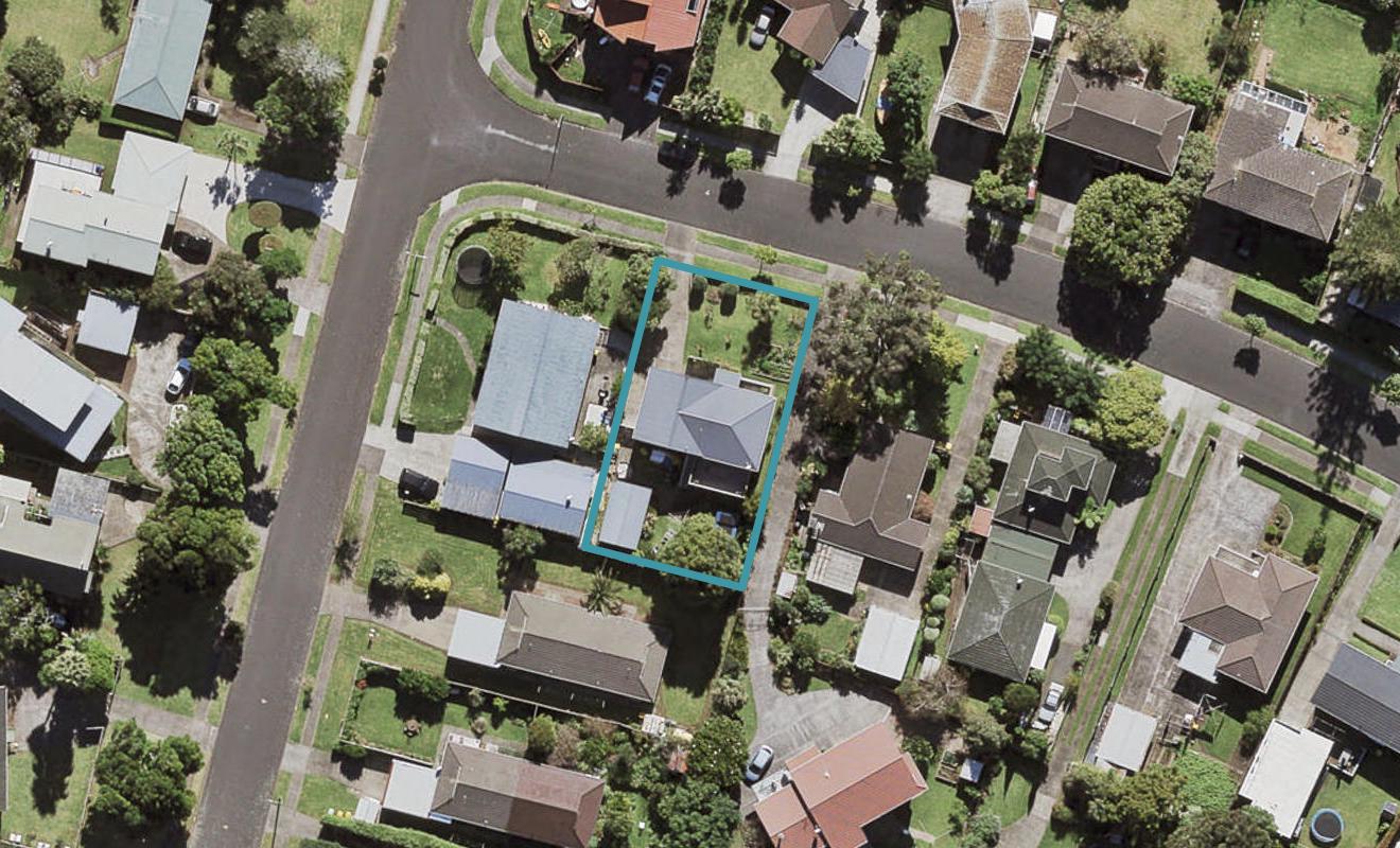 36 Waterlea Avenue, Mangere Bridge, Auckland - Carousel 1