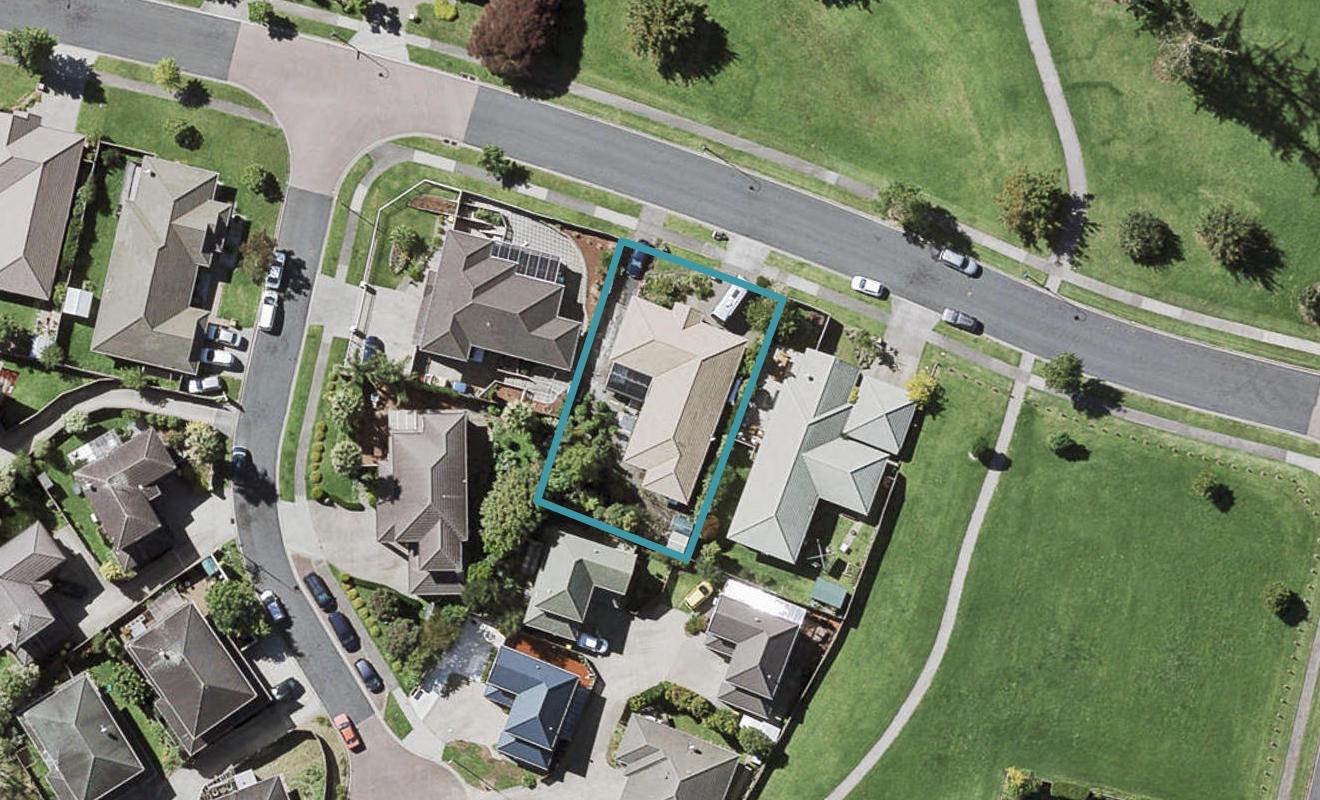 26 Corta Bella Place, Golflands, Auckland - Carousel 1