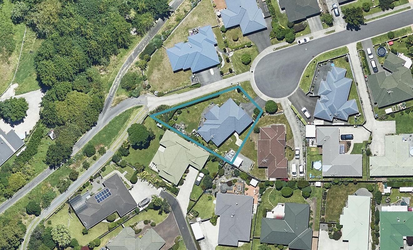 15 Braithwaite Lane, Pyes Pa, Tauranga - Carousel 1