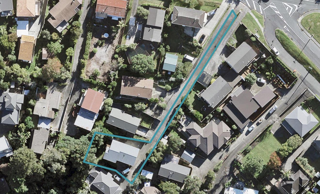 52 Carlisle Road, Browns Bay, Auckland - Carousel 1