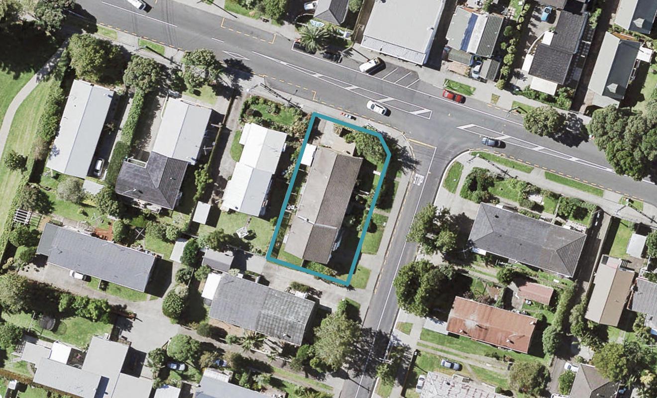 2/1 Crossfield Road, Glendowie, Auckland - Carousel 1