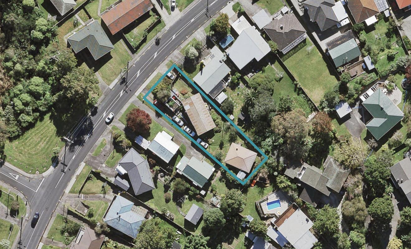 1/70 Vodanovich Road, Te Atatū South, Auckland - Carousel 1