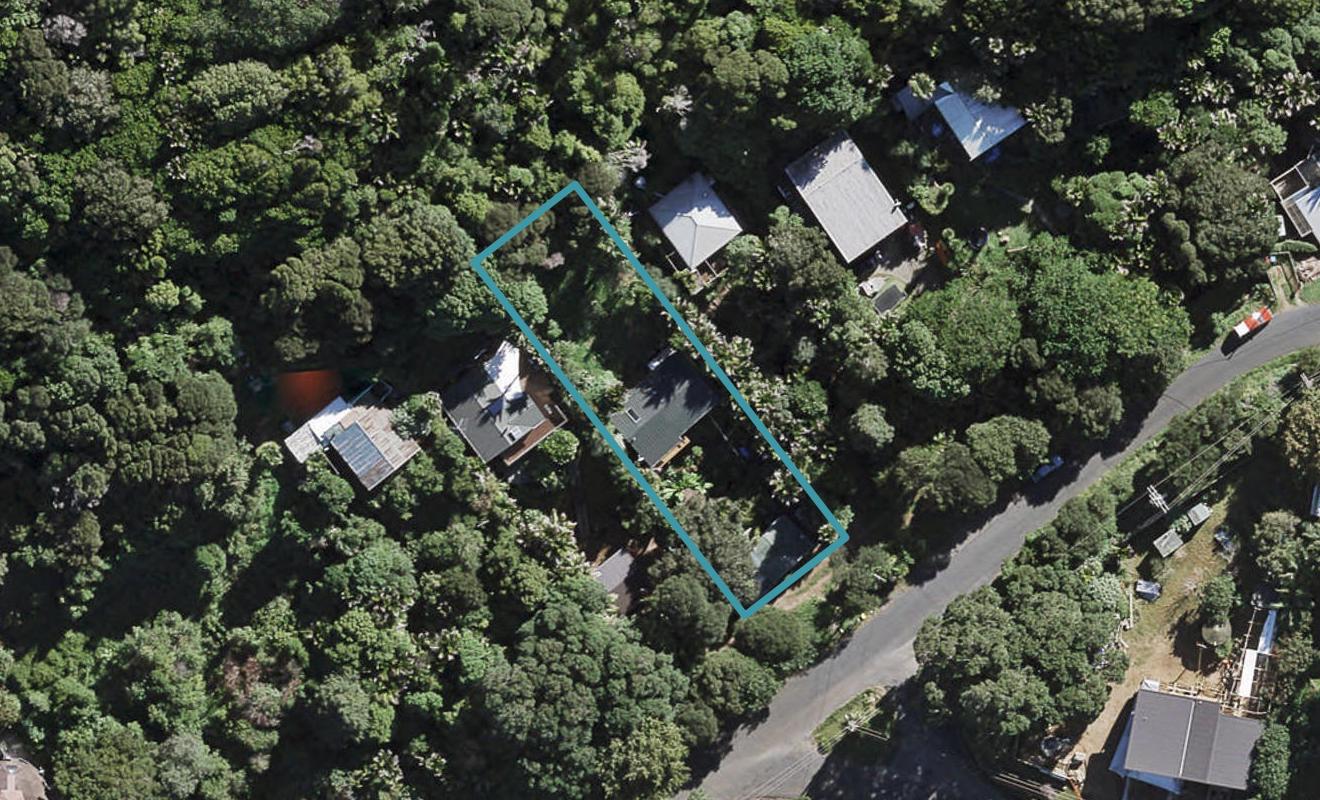 13 Glen Brook Road, Omiha, Waiheke Island - Carousel 1
