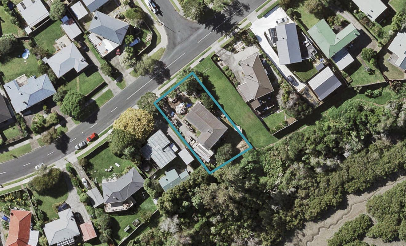 126 Ennis Avenue, Pakuranga Heights, Auckland - Carousel 1