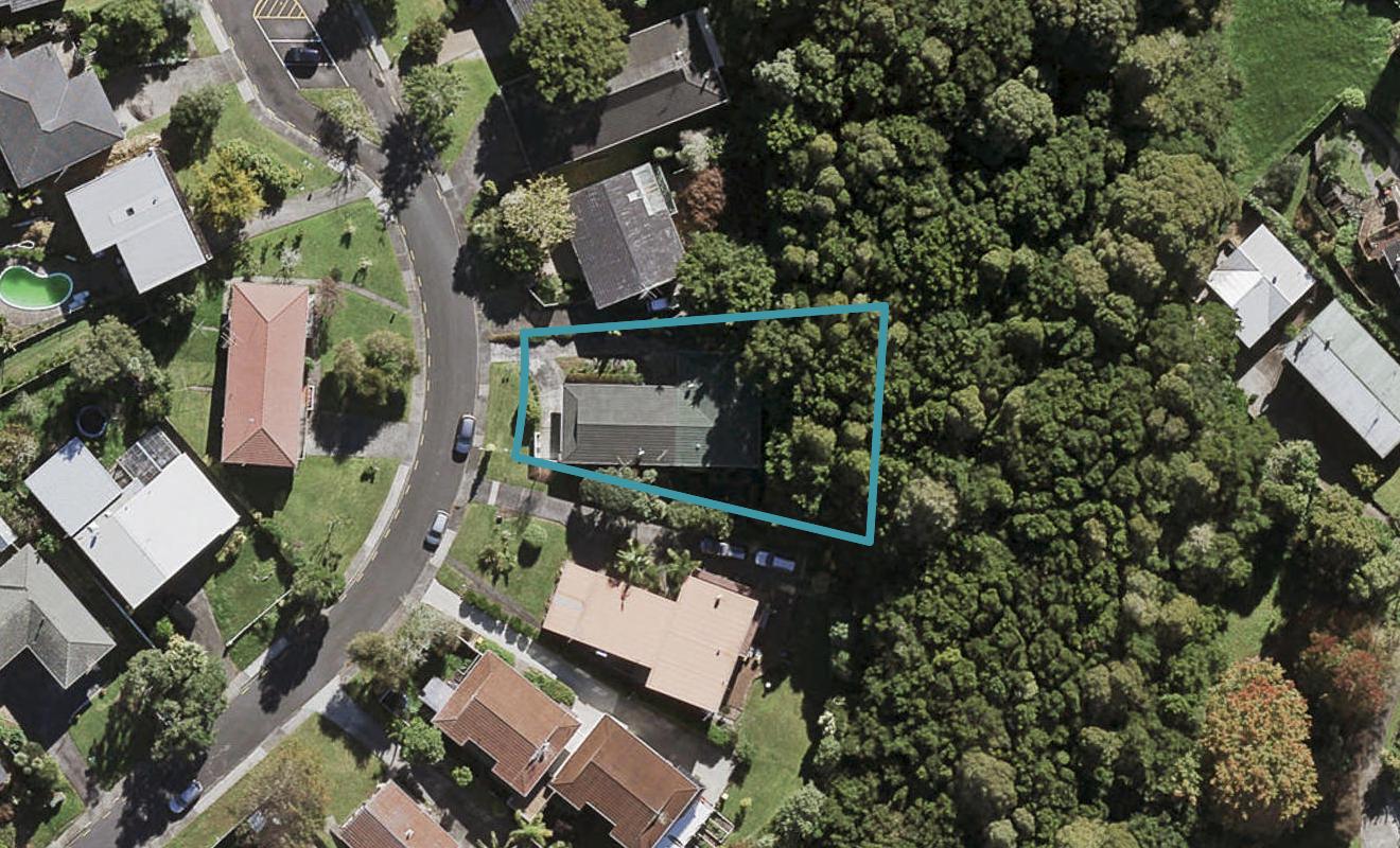 2/11 Northwick Place, Hillcrest, Auckland - Carousel 1