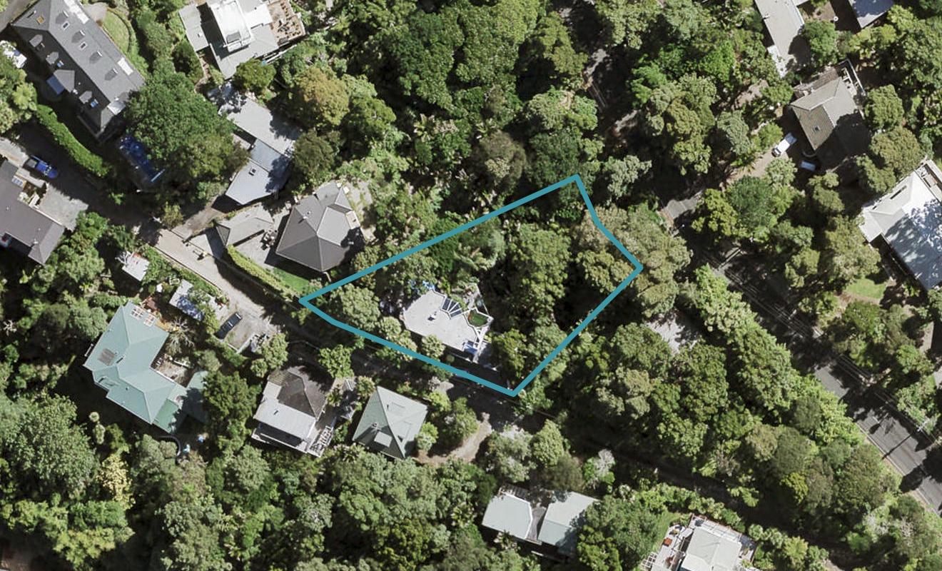 43 Park Road, Titirangi, Auckland - Carousel 1