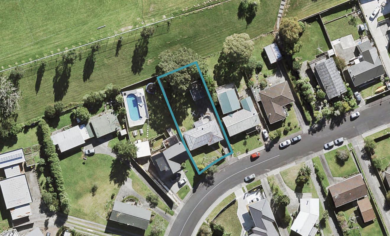 39 Stott Avenue, Birkdale, Auckland - Carousel 1