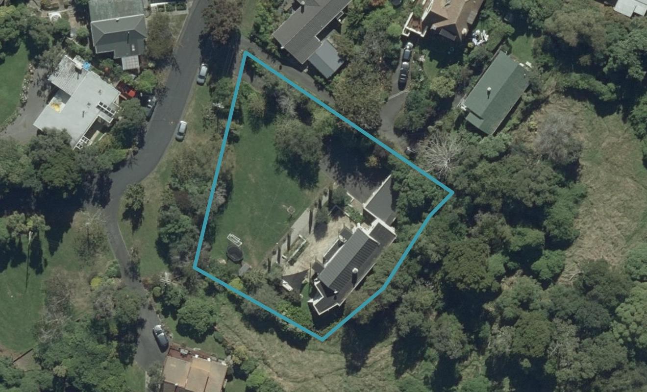 24 Howard Street, Macandrew Bay, Dunedin - Carousel 1