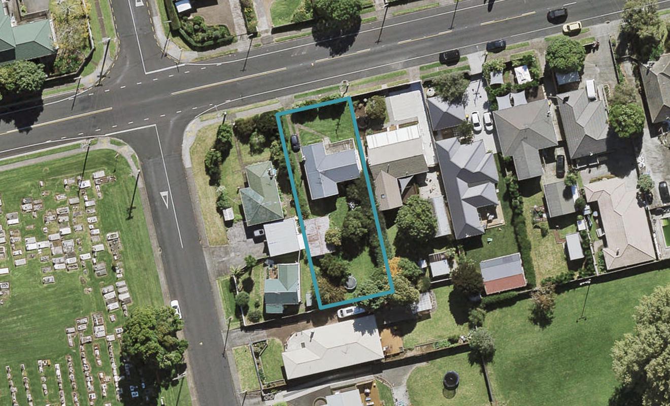 19 Church Road, Mangere Bridge, Auckland - Carousel 1