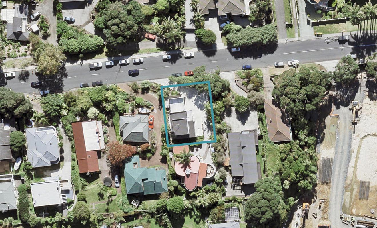 10A Valley Road, Browns Bay, Auckland - Carousel 1