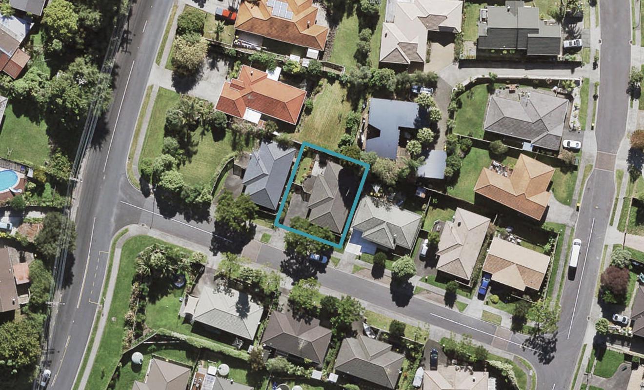 4 Marbella Drive, Massey, Auckland - Carousel 1