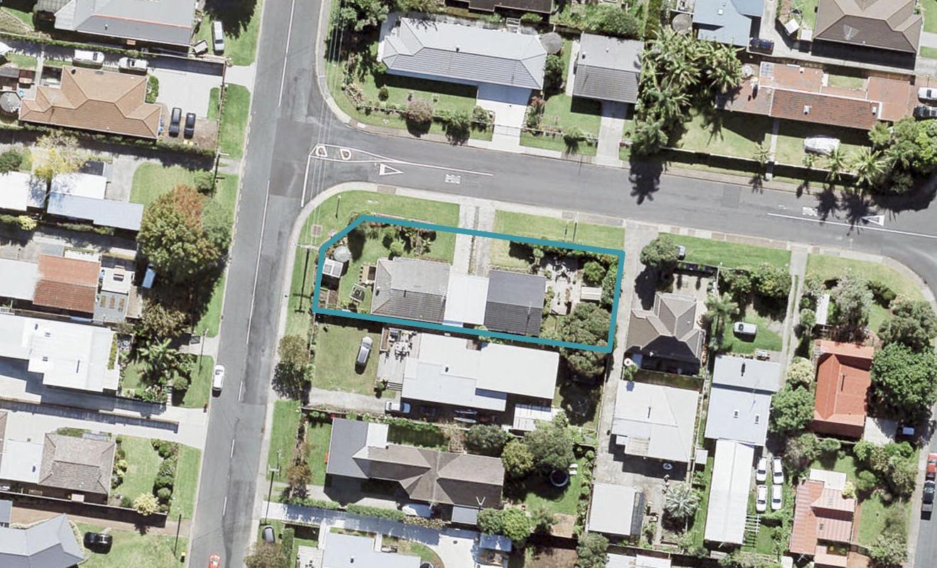 8 Kawau Island Avenue, Manly, Whangaparaoa - Carousel 1