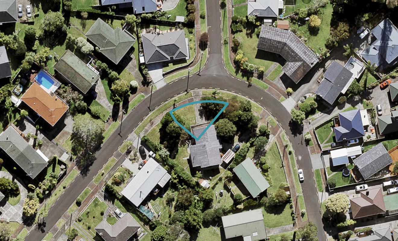 13B Windermere Crescent, Blockhouse Bay, Auckland - Carousel 1