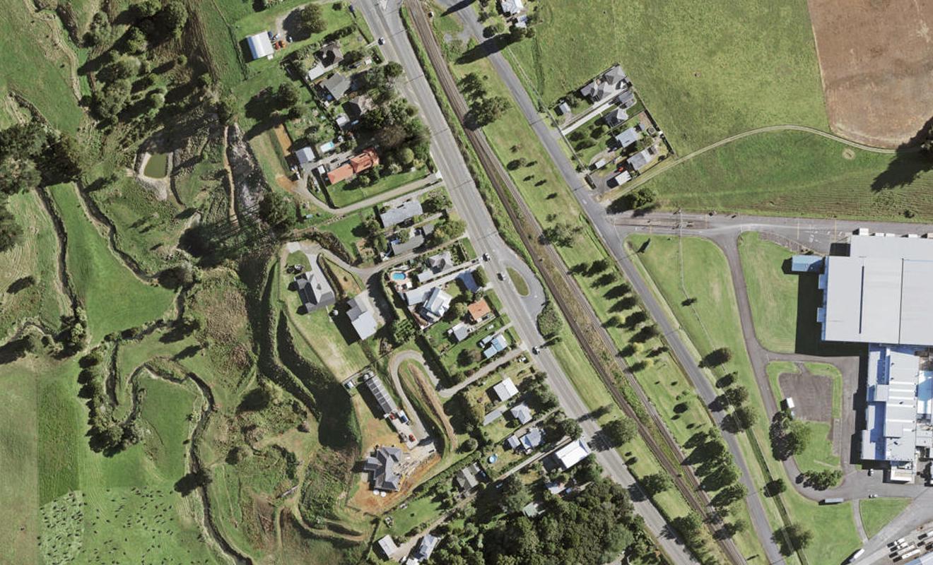 1042 Paerata Road, Paerata, Pukekohe - Carousel 1