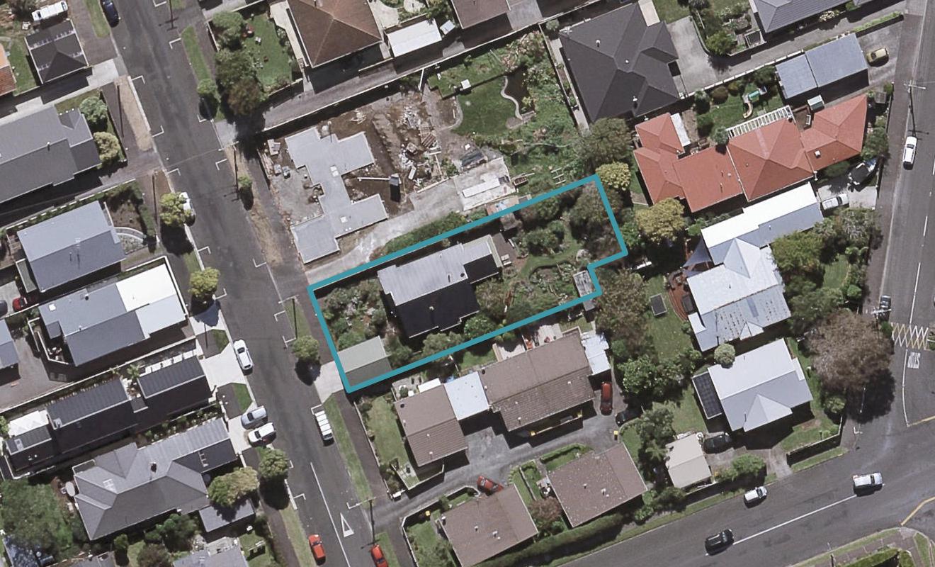 19 Chilman Street, Strandon, New Plymouth - Carousel 1