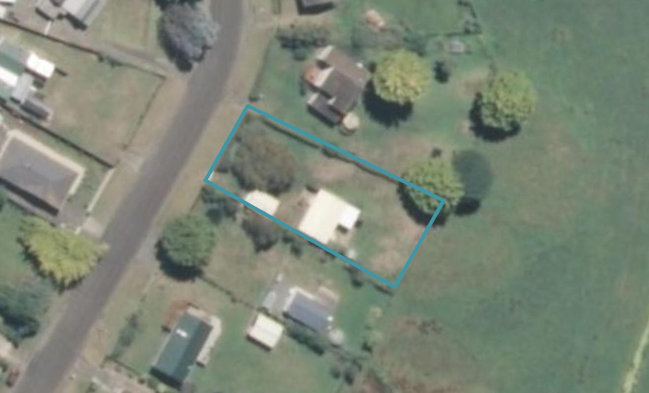 8 Sarah Street, Waikawa Beach, Manakau - Carousel 1