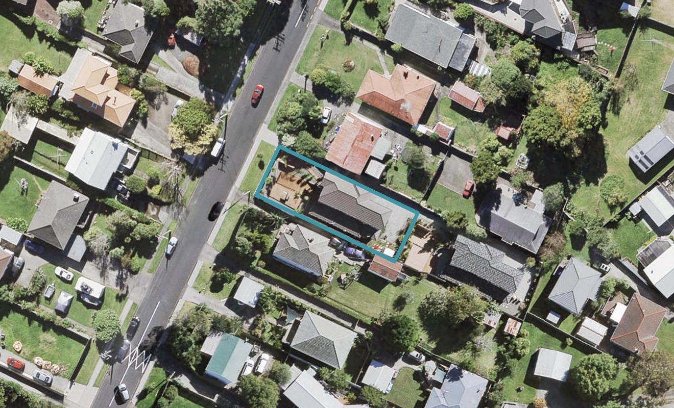 30B Stottholm RD, Titirangi - Carousel 1