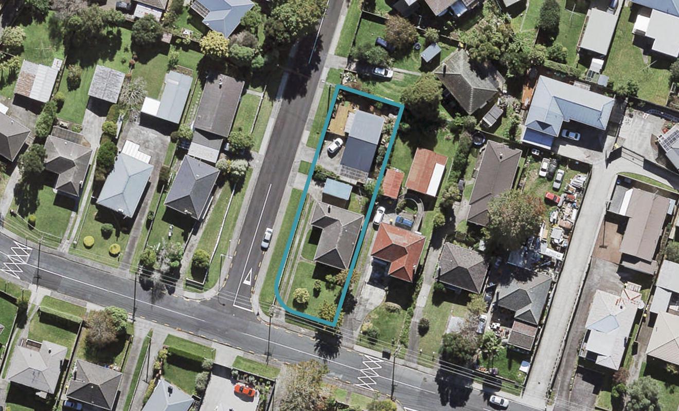53 Strid Road, Te Atatu South, Auckland - Carousel 1