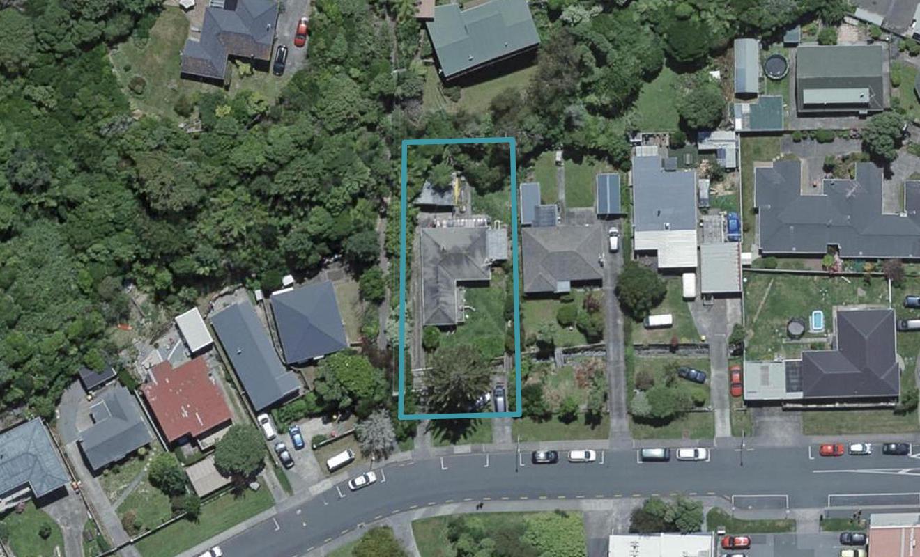 6 Lincoln Avenue, Tawa, Wellington - Carousel 1