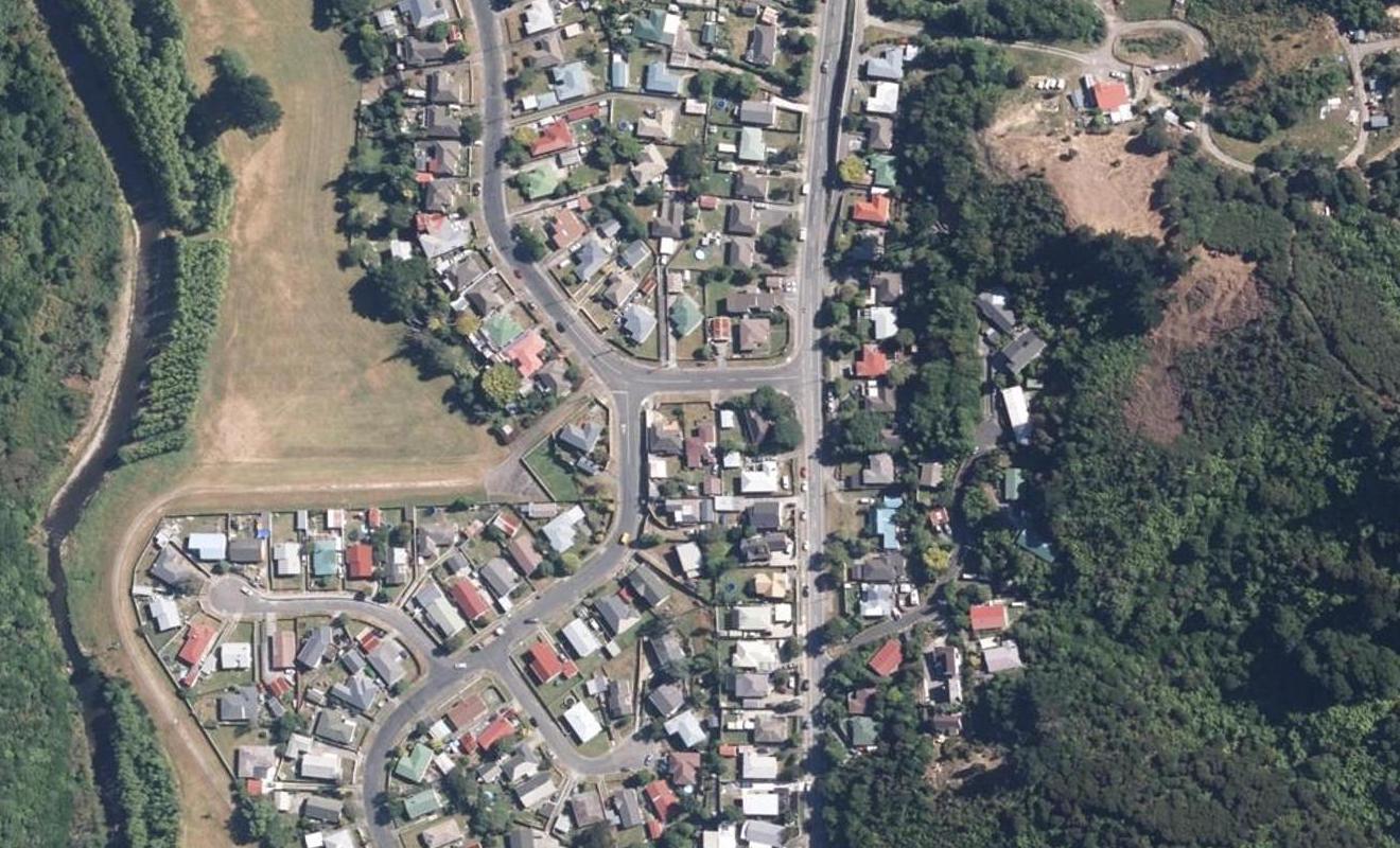 110 Wood Street, Wainuiomata, Lower Hutt - Carousel 1