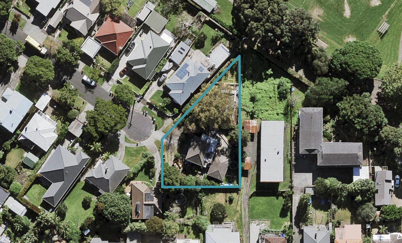 28A Brewster Avenue, Morningside, Auckland - Carousel 1