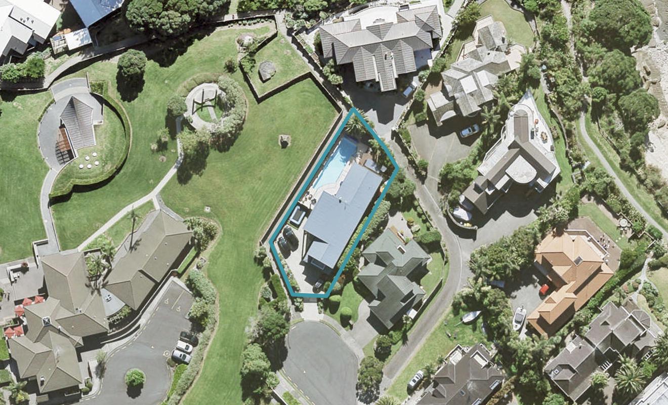 33 Gilberd Place, Torbay, Auckland - Carousel 1